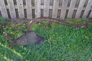 lot 15 image: Antique John Deere Walk Behind Plow
