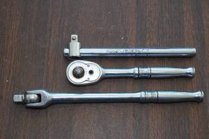 lot 41 image: Snap-On 14 Drive Ratchet and Breaker Bars