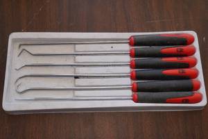 lot 43 image: Automotive Pick Set