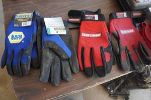 lot 56 image: Assorted Work Gloves