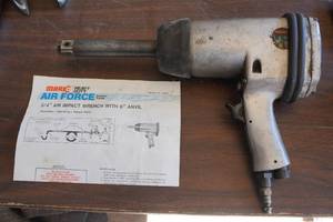 lot 74 image: Mark 1 34 Air Impact Wrench with Extended Anvil
