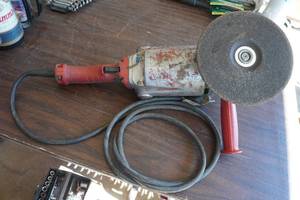 lot 82 image: Milwaukee 7 SanderGrinder