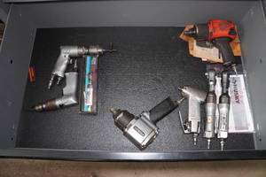 lot 146 image: Contents of Drawer - Air Tools
