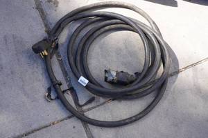 lot 313 image: High Voltage Extension Cord