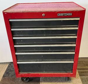 lot 98 image: Craftsman Six Drawer Rolling Tool Chest (No Key)