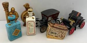 lot 35 image: Misc. Vintage Collectible Decanters