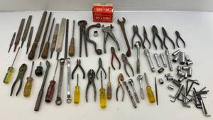 lot 81 image: Tool Bag With Misc. Tools