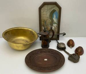 lot 133 image: Misc. Vintage Items