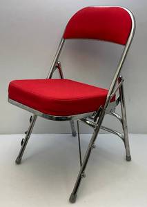 lot 139 image: Heavy Duty Chair From 2008 Republican Convention