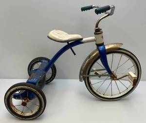lot 140 image: Vintage AMF Junior Tricycle