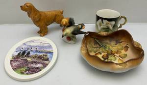 lot 148 image: Misc. Vintage Porcelain Items & More