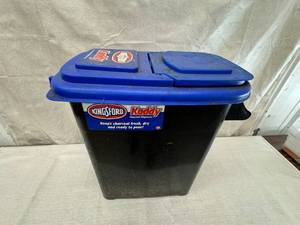 lot 7 image: Kingsford Charcoal Container
