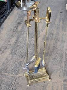 lot 45 image: Vintage Brass Duck Head Fireplace Tool Set