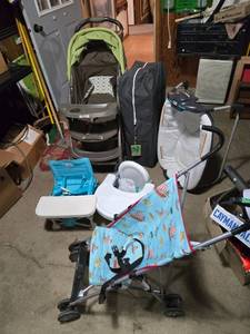 lot 92 image: Assorted Baby Gear Lot with Strollers and Baby Seats - Like New Graco Playpen
