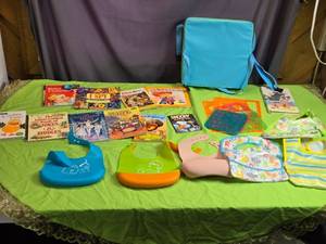 lot 96 image: Childrens Book and Accessory Bundle