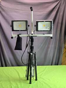 lot 140 image: LED Dual Work Light - Works