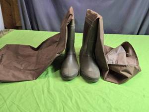 lot 191 image: Size 12 Hip Waders