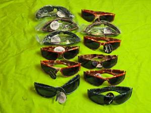 lot 210 image: 12 Pairs of Sunglasses