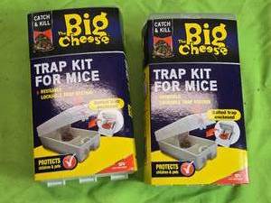 lot 218 image: Big Cheese Trap Kits for Mice