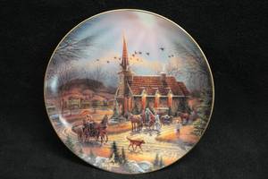 lot 446 image: Collectors Plate - God Shed His Grace On Thee by Terry Redlin #8006A Limited Edition Fourth Issue in the America The Beautiful Collection from The Hadley Collection with Certificate of Authenticity