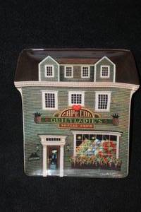 lot 474 image: Collectors Plate - The Quilt Ladies Social Club by Charles Wysocki #16475A Limited Edition Second Issue in the Wysocki Folktown Collection from The Bradford Exchange with Certificate of Authenticity