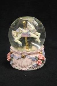 lot 515 image: 3-12 Collectors Carousel Snow Globe