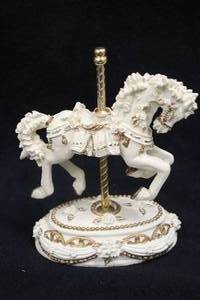 lot 522 image: 5 Collectors Carousel Horse