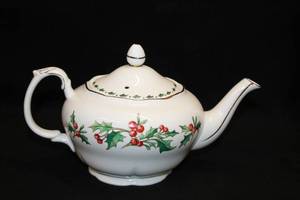 lot 539 image: A Cup Of Tea by Tom HeggWarren Hanson Collectible Tea Pot