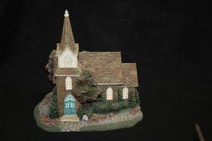 lot 557 image: Collectors House w Light - Sunday Morning Church by Terry Redlin #A1663 Limited Edition in the Autumn Village Collection from Hawthorne Village with Certificate of Authenticity