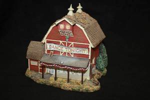 lot 560 image: Collectors House w Light - Harvest Moon Barn by Terry Redlin #A2980 Limited Edition in the Autumn Village Collection from Hawthorne Village