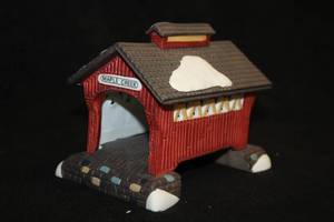 lot 572 image: Collectible Covered Bridge - Maple Creek Bridge in the Heritage Village Series from Department 56