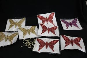 lot 1111 image: Lot of (8) Assorted Butterfly Dcor (New)