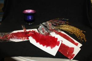 lot 1113 image: Lot of (21) Assorted Holday Dcor Adornments