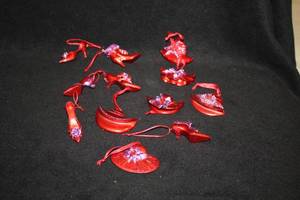 lot 1118 image: (6) Hat and (6) Shoe Holiday Ornaments