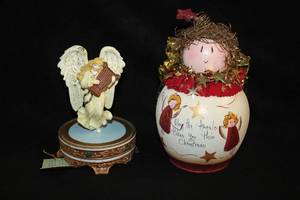 lot 1152 image: Mr. Christmas Angel Theme Music Box and May The Angels Bless You This Christmas Home Dcor