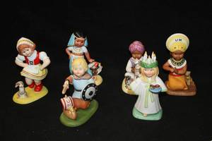 lot 1160 image: Lot of (6) Franklin Porcelain Limited Edition Official Issue Children theme Collectors Figurines