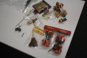 lot 1176 image: Lot of (20) Autumn theme Assorted Fairy Garden Figurines and Accessories