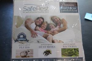 SafeRest Premium Mattress Protector