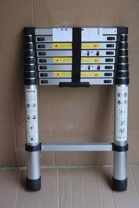 8 Telescopic Aluminum Ladder