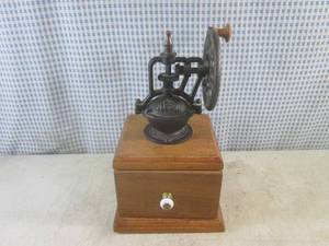 lot 31 image: (EC1) Vintage Coffee Bean Grinder...