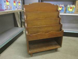 lot 35 image: (CS) Vintage Wood Magazine Rack 34...