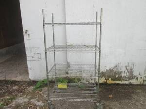 lot 102 image: (UD4) Metal Shelving Unit with Whee...
