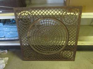 lot 116 image: (FRNT) Vintage Homer Cast Iron Regi...