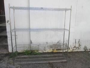 lot 98 image: (UD4) Metal Shelving Unit with 4 Sh...