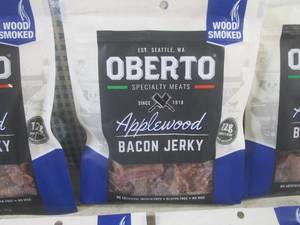 lot 371 image: (B-2) 5 Bags of Applewood Bacon Jer...