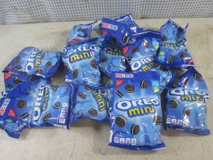 lot 377 image: (B-1) 12 Bags of Oreo Mini Cookies ...