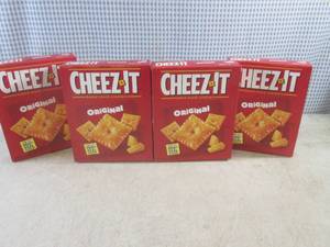 lot 382 image: (B-4) 4 Boxes of Cheez-It Original ...