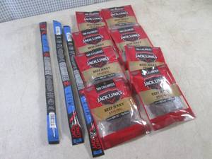 lot 392 image: (EC2) 11 Assorted Jack Links Snacks...