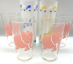 lot 46 image: Set of 4 FEDERAL Glass Vintage Pink Elephant Highball Glasses & 2 Vintage LIBBEY Glass - Merry-Go-Round Highball Glasses