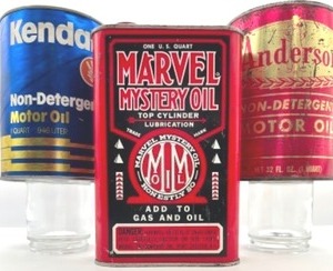 lot 52 image: Vintage ANDERSONS SUPER PENN Qt., Vtg. KENDALL Motor Oil Can, Marvel Mystery Oil Can.